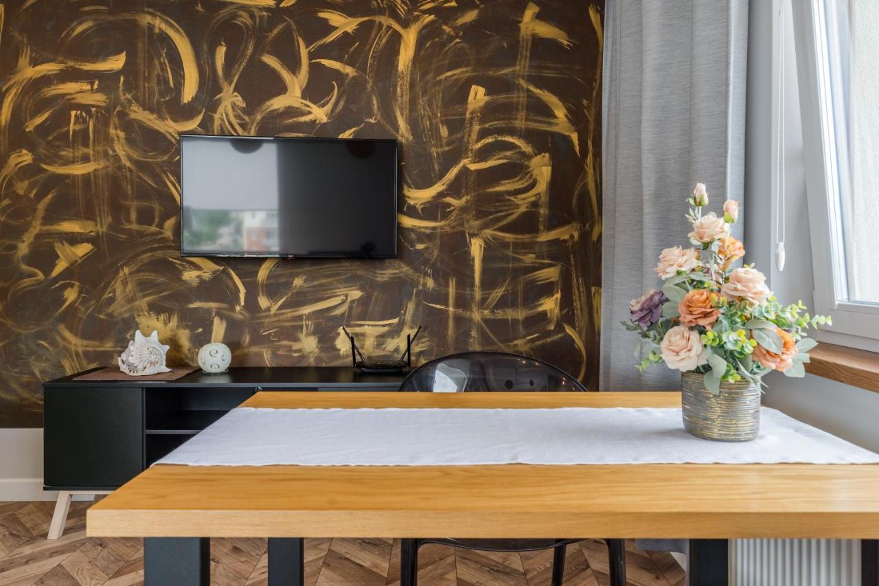 Apartment Copper *